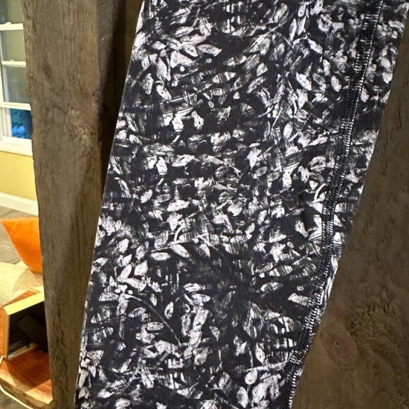 Lululemon Align 25" Legging - Picture 3 of 3